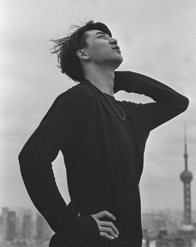man looking to sky